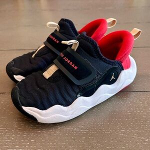 Toddler Boy Nike “Jordan 23/7.2 EasyOn” Black & Red Velcro Sneakers • Size 10C